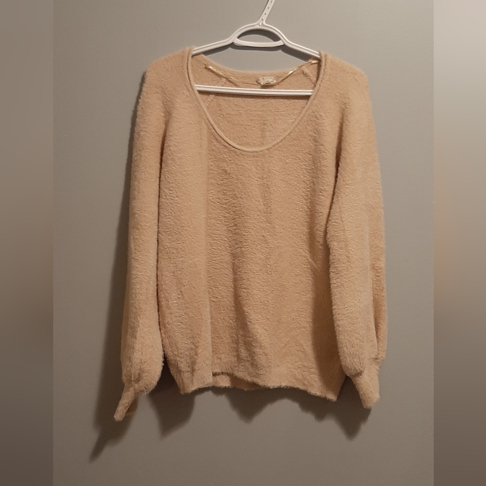 * Hem & Thread Sweater